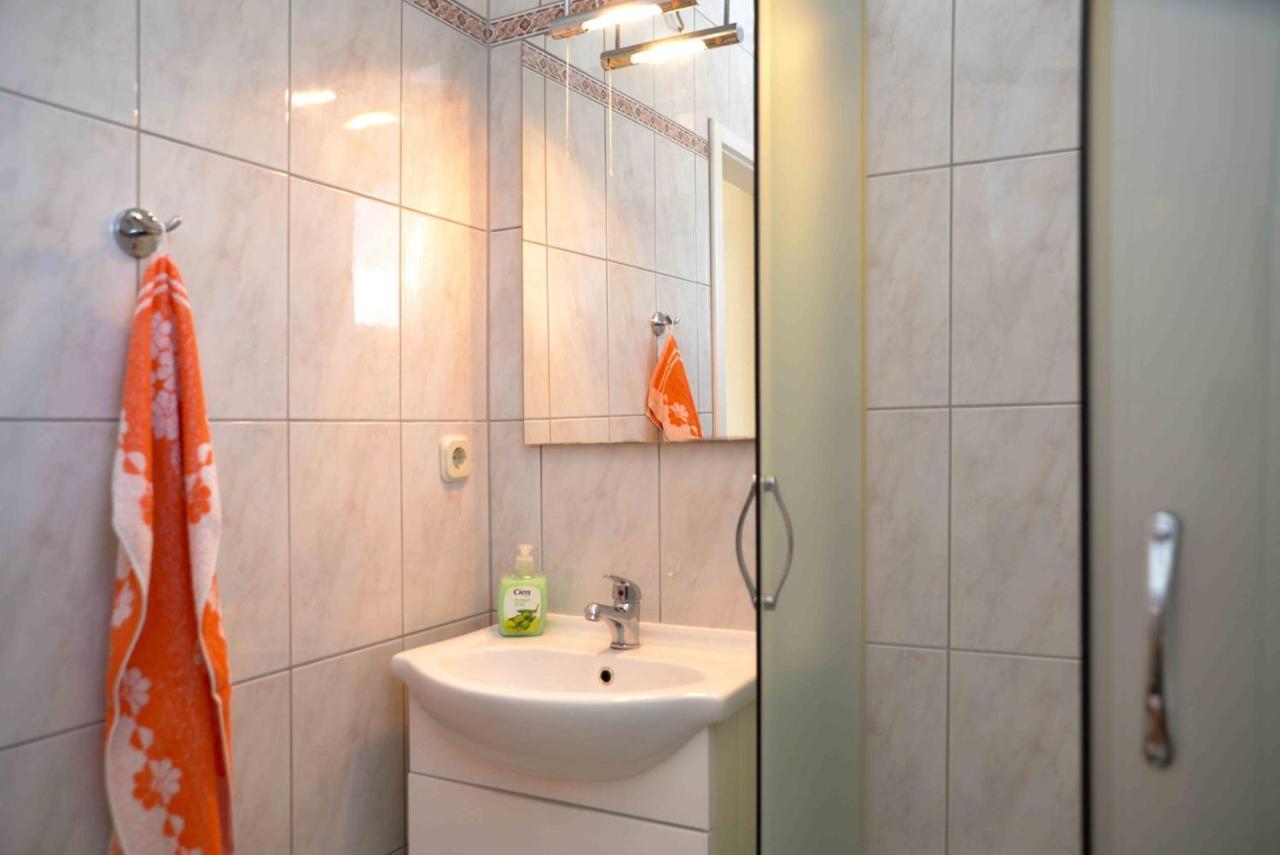 Apartments Katarina Водице Екстериор снимка